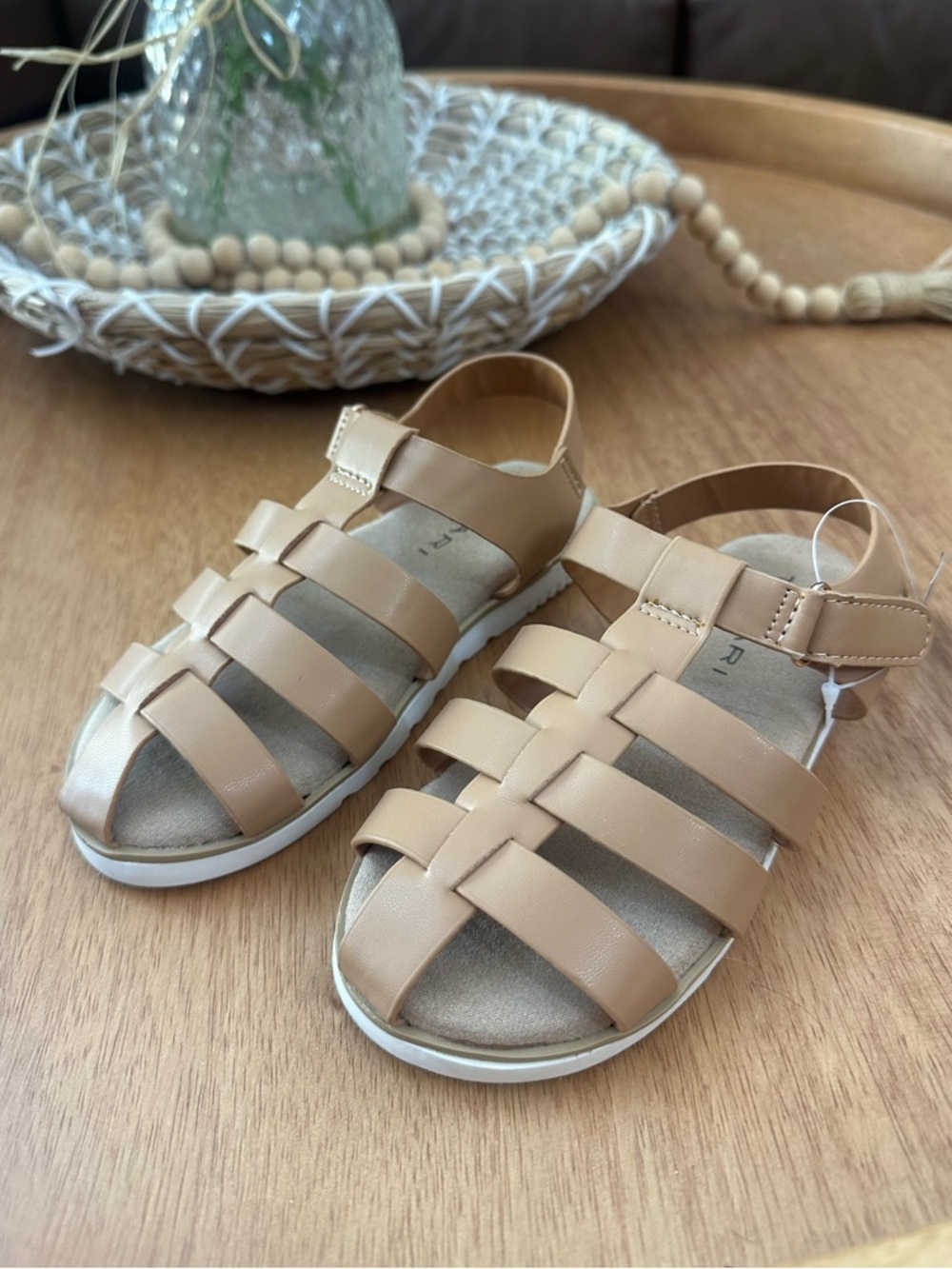 Tahari Kids Tan Gladiator Sandals Size 12 NWT Neutral Summer Shoes